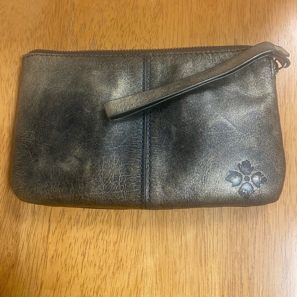 Patricia Nash wristlet/clutch